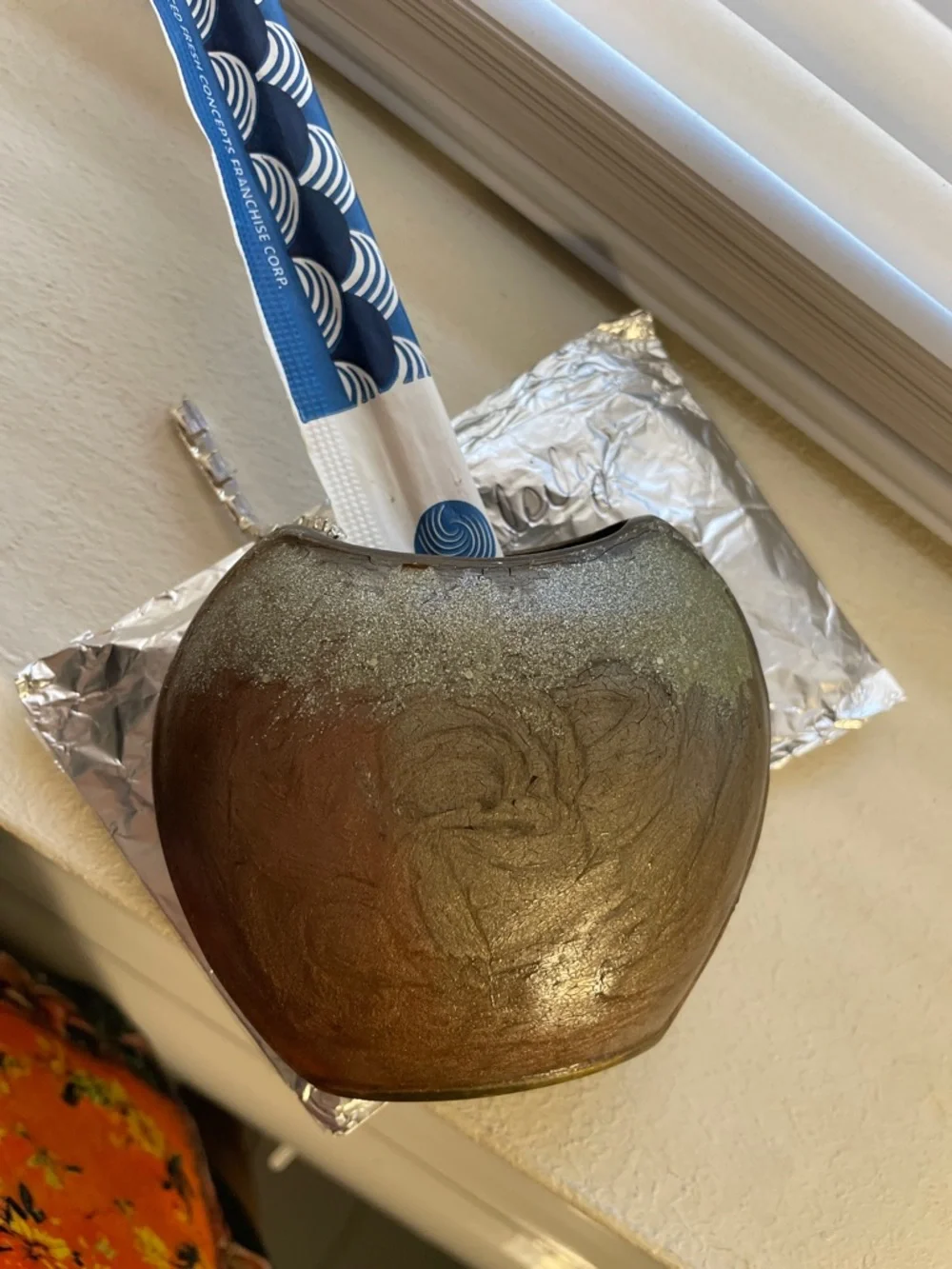 Vintage Metallic Vase - Picture 1 of 6